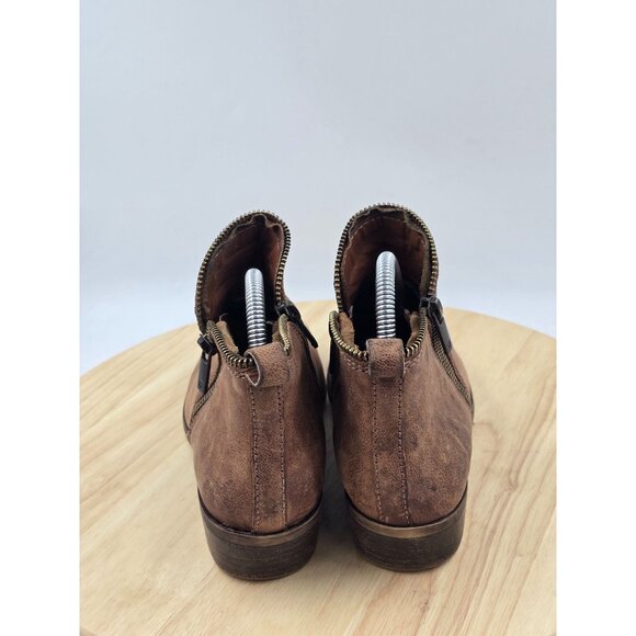 Lucky Brand Womens Basel Ankle Booties Brown Leather side Zip Sz 7M - Picture 4 of 8